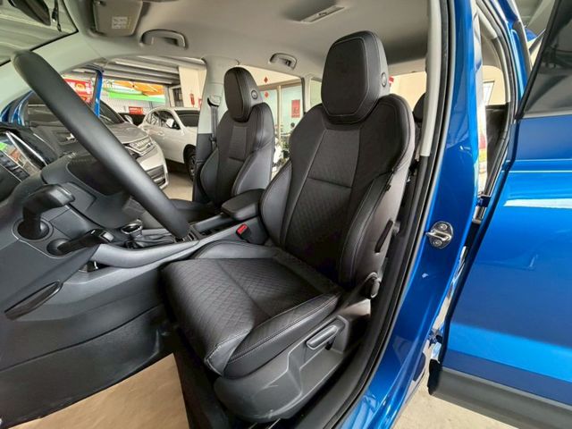 原版件 原廠保養 I-KEY/ACC/環景/Apple CarPlay/車道偏移/盲點/導航/電尾門 (北安店)  第4張相片