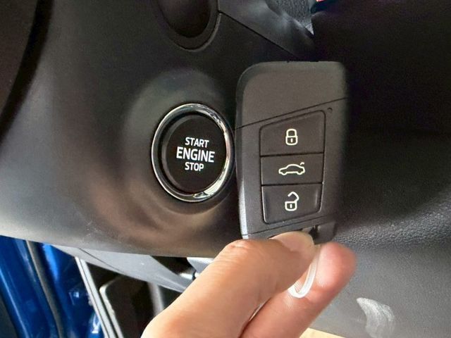 原版件 原廠保養 I-KEY/ACC/環景/Apple CarPlay/車道偏移/盲點/導航/電尾門 (北安店)  第15張相片