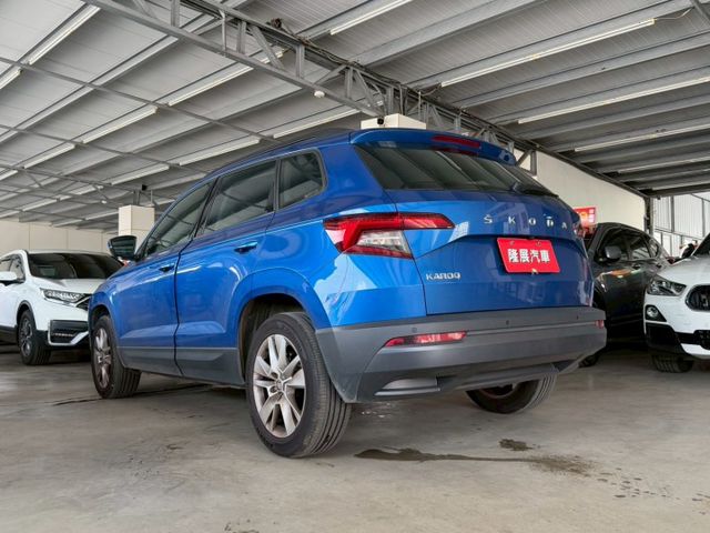 原版件 原廠保養 I-KEY/ACC/環景/Apple CarPlay/車道偏移/盲點/導航/電尾門 (北安店)  第20張相片