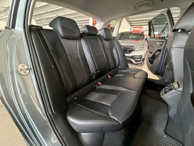 豪華動能版 原版件 雙電熱椅/ACC/盲點/環景/Apple CarPlay/車道偏移/盲點/電尾門 (北安店)  第6張相片