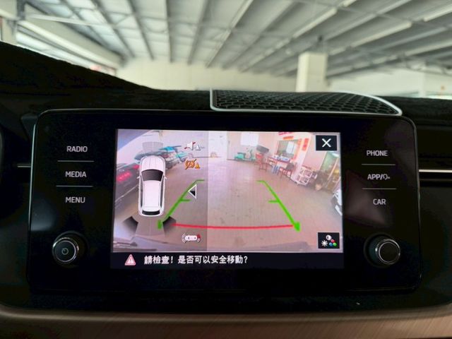 豪華動能版 原版件 雙電熱椅/ACC/盲點/環景/Apple CarPlay/車道偏移/盲點/電尾門 (北安店)  第10張相片