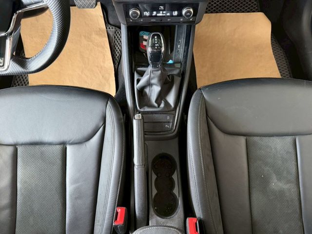 豪華動能版 原版件 雙電熱椅/ACC/盲點/環景/Apple CarPlay/車道偏移/盲點/電尾門 (北安店)  第12張相片