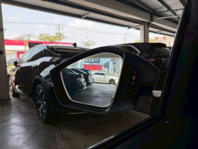 豪華動能版 原版件 雙電熱椅/ACC/盲點/環景/Apple CarPlay/車道偏移/盲點/電尾門 (北安店)  第16張相片