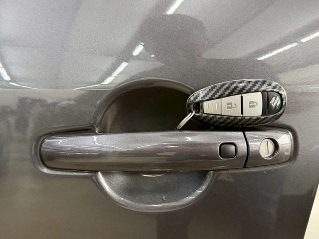 原版件 原廠保養 天窗/ACC/環景/換檔撥片/Apple CarPlay/盲點/車道偏移 (北安店)  第16張相片