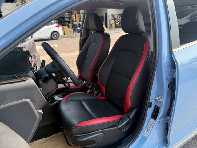 GT-Line 原版件 原廠保養 I-KEY/車道維持/Apple CarPlay/倒車顯影/電動後視鏡 (海佃店)  第4張相片