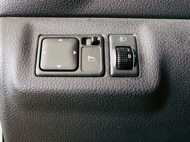 原版件 原廠保養 配備~倒車顯影/導航/HUD/胎壓偵測/數位電視/高低可調大燈 (北安店)  第15張相片