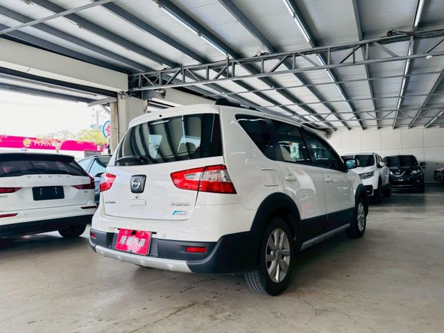 原版件 原廠保養 配備~倒車顯影/導航/HUD/胎壓偵測/數位電視/高低可調大燈 (北安店)  第17張相片