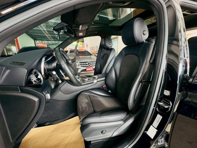 4MATIC 原廠保養 配備~天窗/I-KEY/定速/雙電動椅/換檔撥片/環景/導航/電尾門  (北安店)  第3張相片