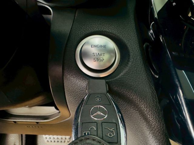 4MATIC 原廠保養 配備~天窗/I-KEY/定速/雙電動椅/換檔撥片/環景/導航/電尾門  (北安店)  第15張相片