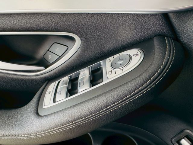 4MATIC 原廠保養 配備~天窗/I-KEY/定速/雙電動椅/換檔撥片/環景/導航/電尾門  (北安店)  第16張相片