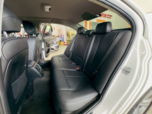 配備~I-KEY/單記憶椅/雙電動椅/倒車顯影/定速系統/電動後視鏡/LED頭燈 (北安店)  第5張相片