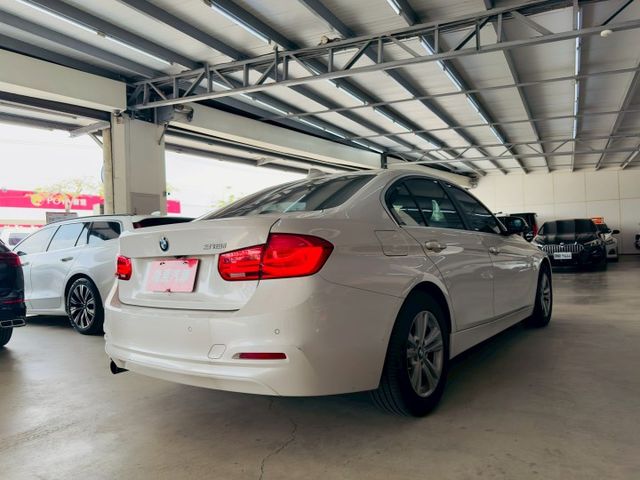 配備~I-KEY/單記憶椅/雙電動椅/倒車顯影/定速系統/電動後視鏡/LED頭燈 (北安店)  第18張相片