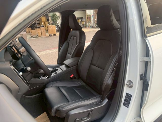 PLUS T2 原版件 原廠保養 雙電動椅/ACC/環景/盲點/無線充電座/車道維持/電尾門 (海佃店)  第3張相片