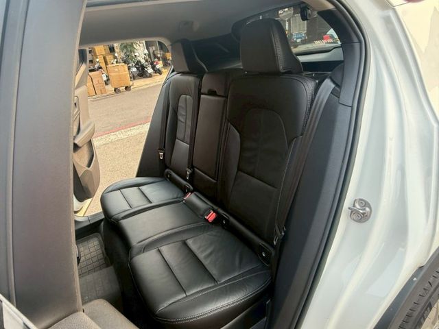 PLUS T2 原版件 原廠保養 雙電動椅/ACC/環景/盲點/無線充電座/車道維持/電尾門 (海佃店)  第4張相片