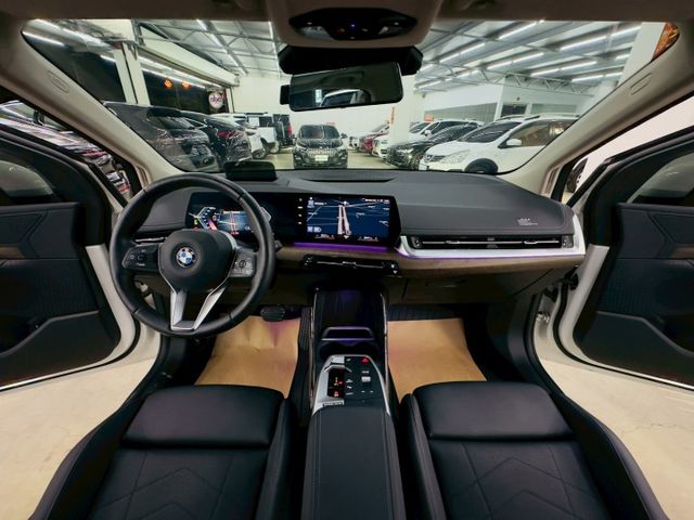 原版件 原廠保養 雙電動椅/ACC/盲點/HUD/Apple CarPlay/環景/AR擴增實境/電尾門 (北安店)  第7張相片