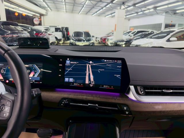 原版件 原廠保養 雙電動椅/ACC/盲點/HUD/Apple CarPlay/環景/AR擴增實境/電尾門 (北安店)  第9張相片