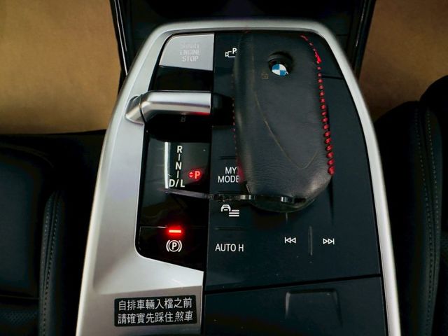 原版件 原廠保養 雙電動椅/ACC/盲點/HUD/Apple CarPlay/環景/AR擴增實境/電尾門 (北安店)  第16張相片