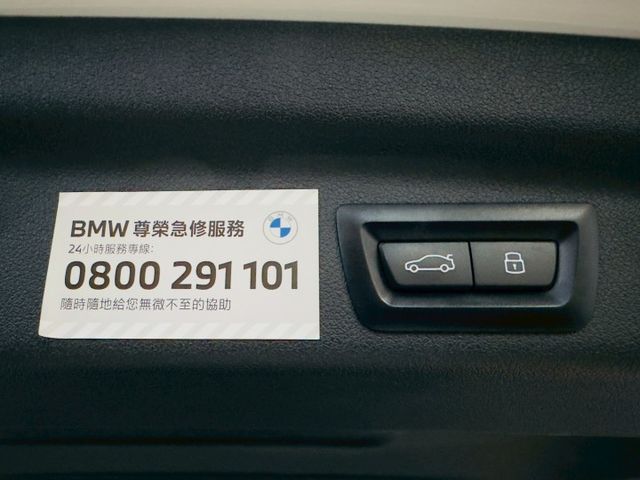 原版件 原廠保養 雙電動椅/ACC/盲點/HUD/Apple CarPlay/環景/AR擴增實境/電尾門 (北安店)  第17張相片