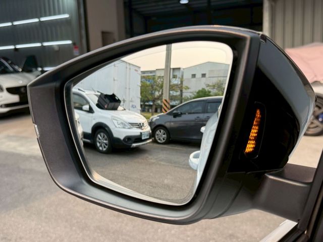 新玉山版 原版件 原廠保固 配備~雙記憶椅/換檔撥片/ACC/環景/車道維持/電尾門 (海佃店)  第17張相片