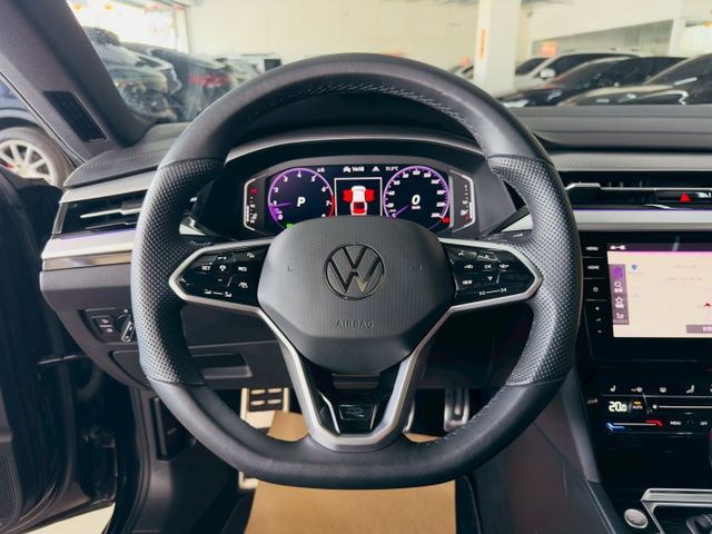 330TSI R-Line 原版件 配備~天窗/雙電動椅/換檔撥片/車道維持/自動停車/電尾門 (北安店)  第8張相片