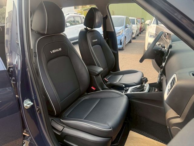 GLC版 原版件 配備~I-KEY/定速系統/倒車顯影/導航/車道偏移/循跡防滑/胎壓偵測 (海佃店)  第6張相片