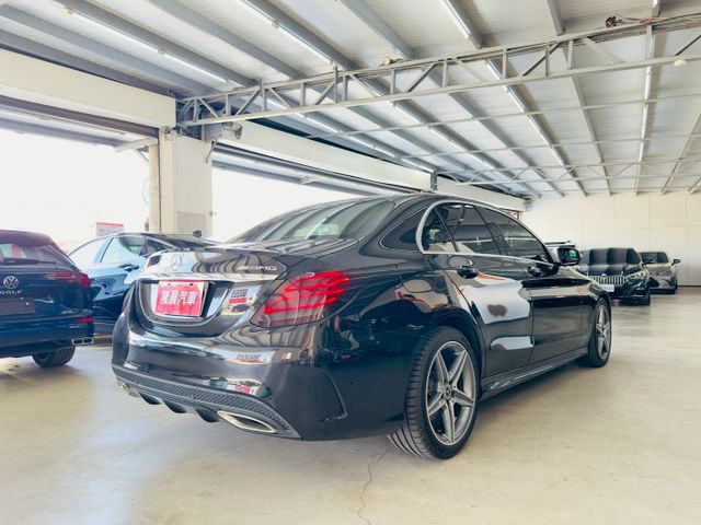 15年式~AMG 原版件 配備~天窗/I-KEY/雙記憶椅/換檔撥片/倒車顯影/導航/電動後視鏡 (北安店)  第19張相片