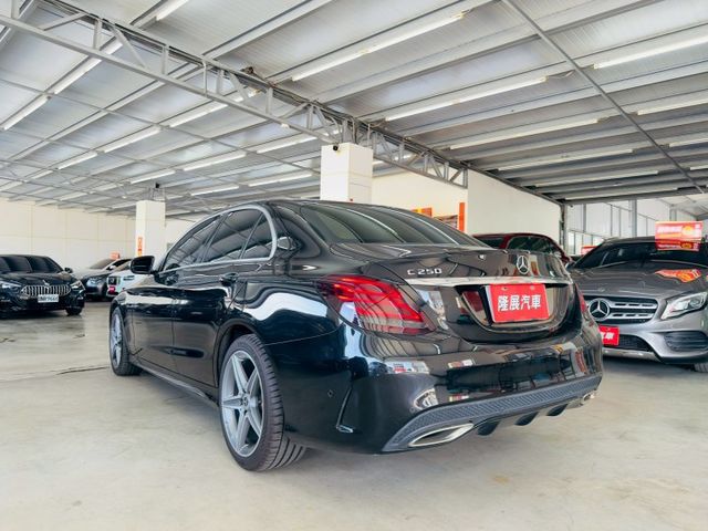 15年式~AMG 原版件 配備~天窗/I-KEY/雙記憶椅/換檔撥片/倒車顯影/導航/電動後視鏡 (北安店)  第20張相片