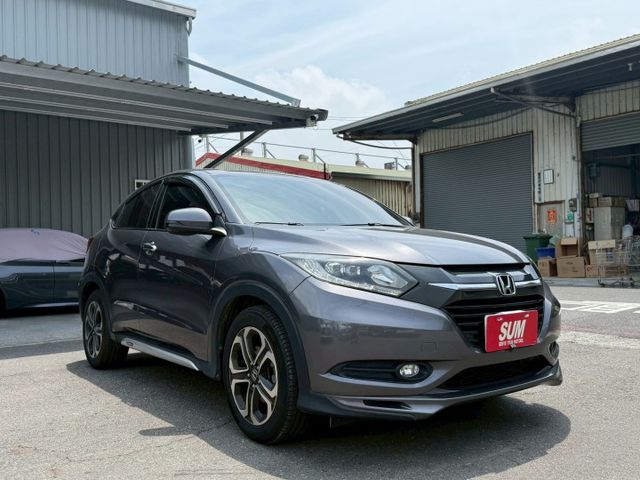 S版 配備~I-KEY/定速系統/倒車顯影/導航/AUTO HOLD/換檔撥片/LED頭燈 (海佃店)  第3張相片