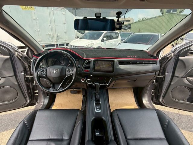 S版 配備~I-KEY/定速系統/倒車顯影/導航/AUTO HOLD/換檔撥片/LED頭燈 (海佃店)  第8張相片