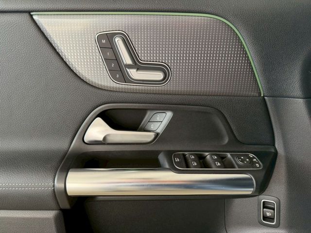 豪華版 原版件 I-KEY/ACC/雙記憶椅/車道偏移/換檔撥片/Apple CarPlay/盲點/電尾門 (北安店)  第13張相片