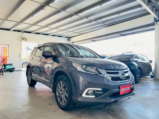 VTI-S 配備~天窗/定速/倒車顯影/導航/HUD/換檔撥片/HID頭燈 (北安店)  第3張相片