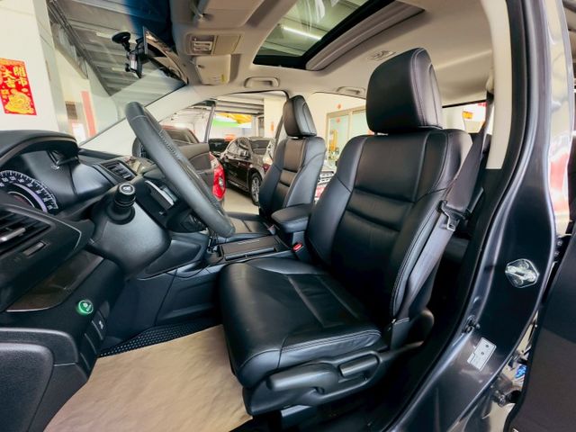 VTI-S 配備~天窗/定速/倒車顯影/導航/HUD/換檔撥片/HID頭燈 (北安店)  第4張相片