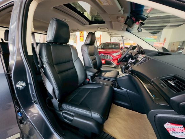 VTI-S 配備~天窗/定速/倒車顯影/導航/HUD/換檔撥片/HID頭燈 (北安店)  第6張相片