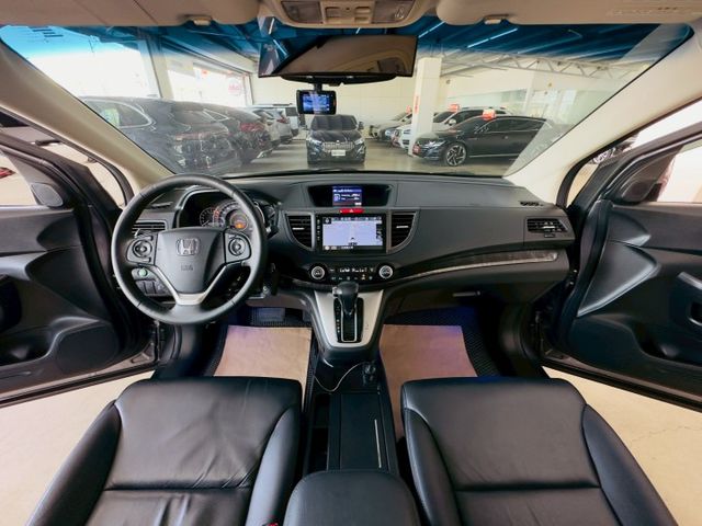 VTI-S 配備~天窗/定速/倒車顯影/導航/HUD/換檔撥片/HID頭燈 (北安店)  第8張相片