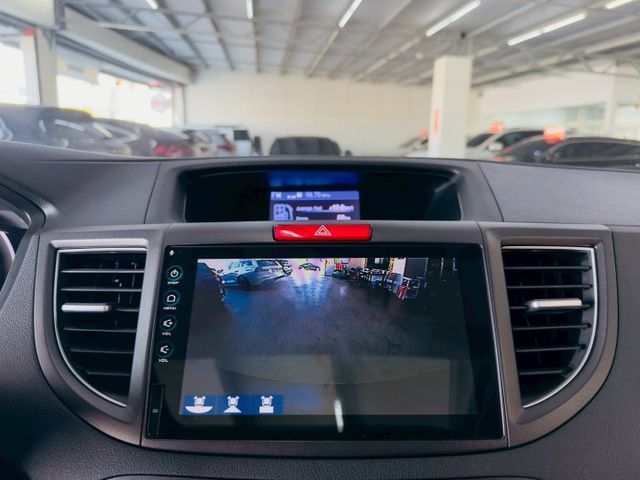 VTI-S 配備~天窗/定速/倒車顯影/導航/HUD/換檔撥片/HID頭燈 (北安店)  第12張相片