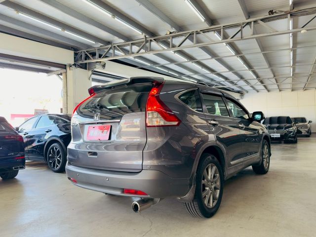 VTI-S 配備~天窗/定速/倒車顯影/導航/HUD/換檔撥片/HID頭燈 (北安店)  第18張相片