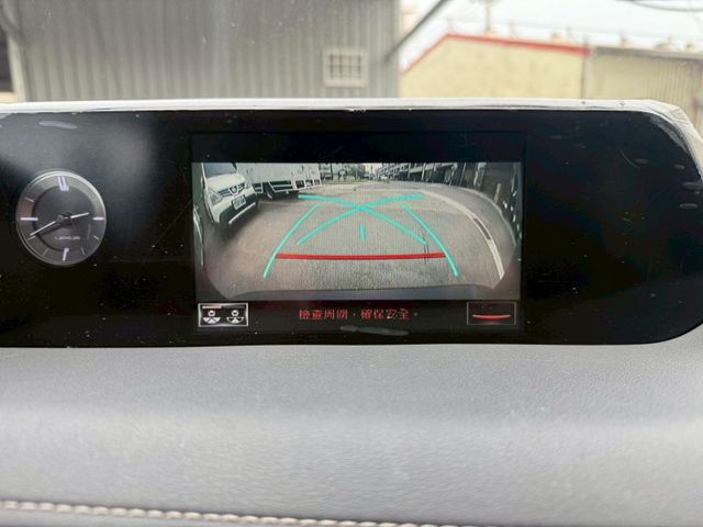 菁英Plus 原廠保養 配備~雙電動椅/倒車顯影/ACC/盲點/Apple CarPlay/車道偏移 (海佃店)  第11張相片