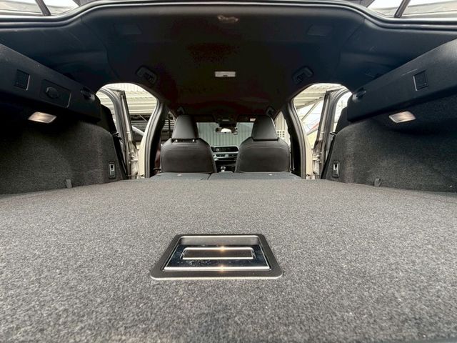 菁英Plus 原廠保養 配備~雙電動椅/倒車顯影/ACC/盲點/Apple CarPlay/車道偏移 (海佃店)  第17張相片