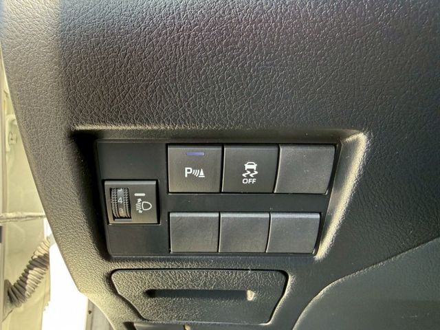 原版件 原廠保養 配備~定速/電動後視鏡/2安全氣囊/循跡防滑/胎壓偵測 (海佃店)  第13張相片