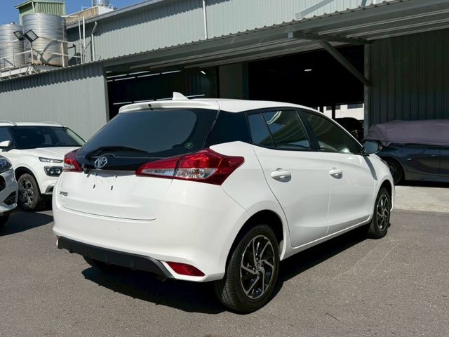 原版件 原廠保養 配備~定速/電動後視鏡/2安全氣囊/循跡防滑/胎壓偵測 (海佃店)  第17張相片