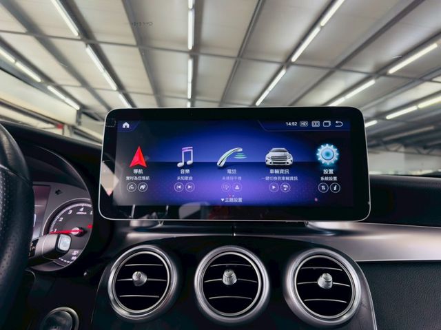 4MATIC COUPE 配備~天窗/I-KEY/摸門/雙記憶椅/雙加熱椅/盲點/倒車顯影/導航/電尾門 (海佃店)  第11張相片