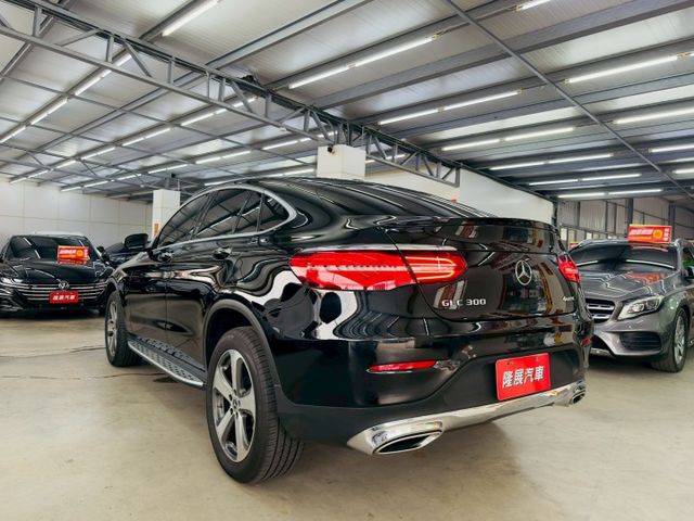 4MATIC COUPE 配備~天窗/I-KEY/摸門/雙記憶椅/雙加熱椅/盲點/倒車顯影/導航/電尾門 (海佃店)  第20張相片