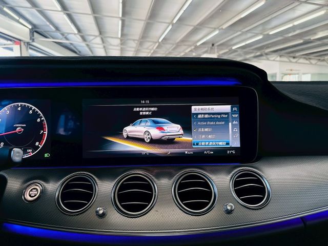 17年式~原版件 配備~天窗/I-KEY/摸門/雙記憶椅/盲點/Apple CarPlay/車道維持 (北安店)  第13張相片