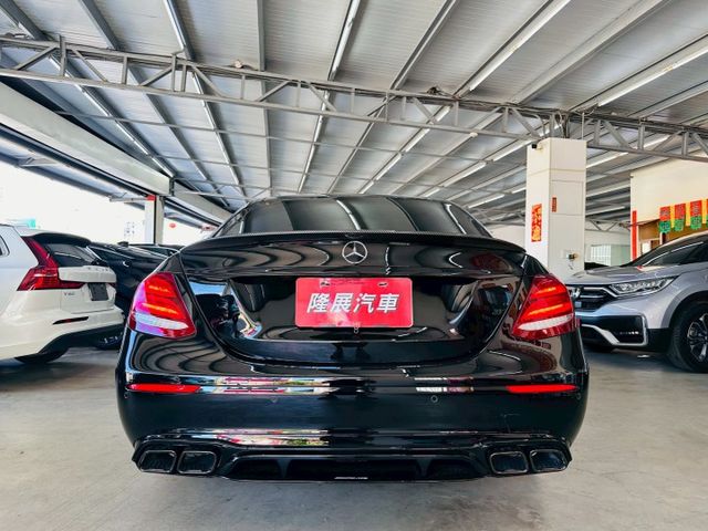 17年式~原版件 配備~天窗/I-KEY/摸門/雙記憶椅/盲點/Apple CarPlay/車道維持 (北安店)  第19張相片