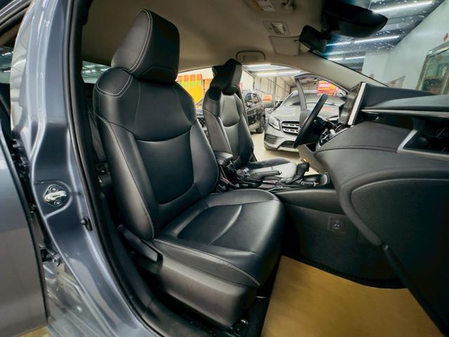 尊爵版 原廠保養 配備~I-KEY/ACC/車道偏移/盲點/胎壓偵測 (北安店)  第6張相片