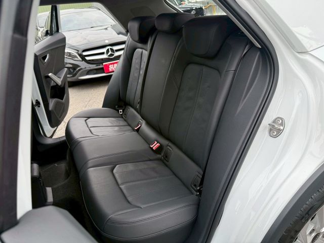原版件 原廠保固 配備~I-KEY/ACC/Apple CarPlay/盲點/車道維持/倒車顯影/電尾門 (海佃店)  第5張相片