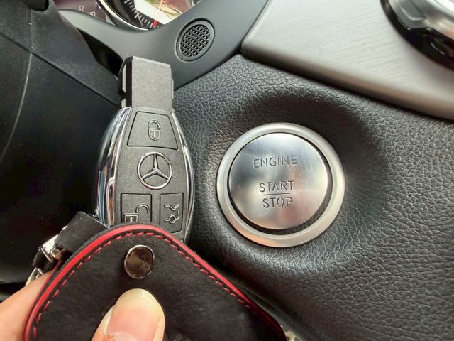 19年式~AMG 原廠保養 配備~I-KEY/雙記憶椅/定速/換檔撥片/倒車顯影/電尾門 (海佃店)  第13張相片