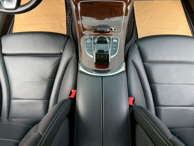 4MATIC 原版件 I-KEY/雙電動椅/單記憶椅/定速/換檔撥片/柏林之音/盲點/倒車顯影/LED頭燈 (北安店)  第12張相片