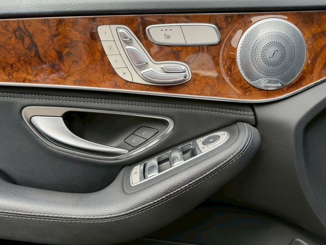 4MATIC 原版件 I-KEY/雙電動椅/單記憶椅/定速/換檔撥片/柏林之音/盲點/倒車顯影/LED頭燈 (北安店)  第14張相片
