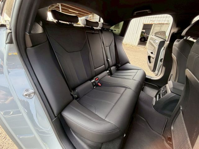 M Sport 原版件 配備~單記憶椅/ACC/盲點/無線充電座/HUD/換檔撥片/環景/電尾門 (北安店)  第6張相片
